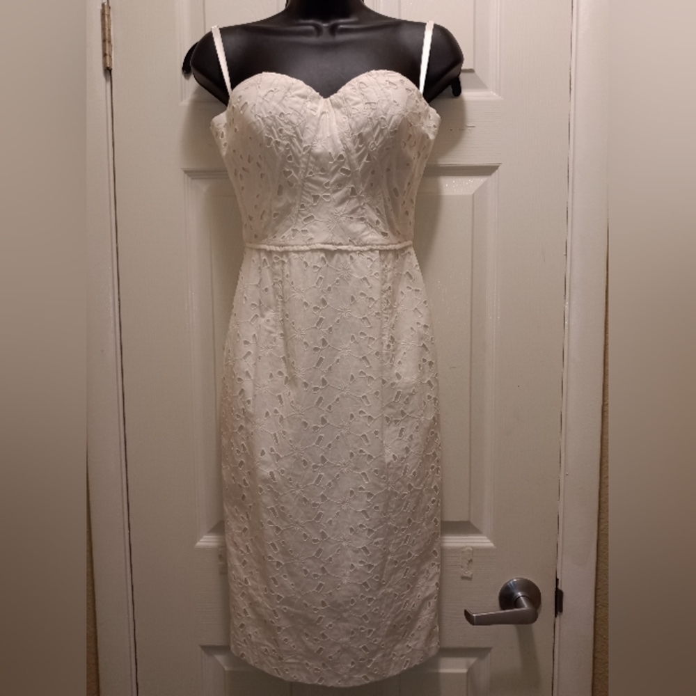 NWT Mandalay Elegant White Eyelet Lace Dress Sz 6